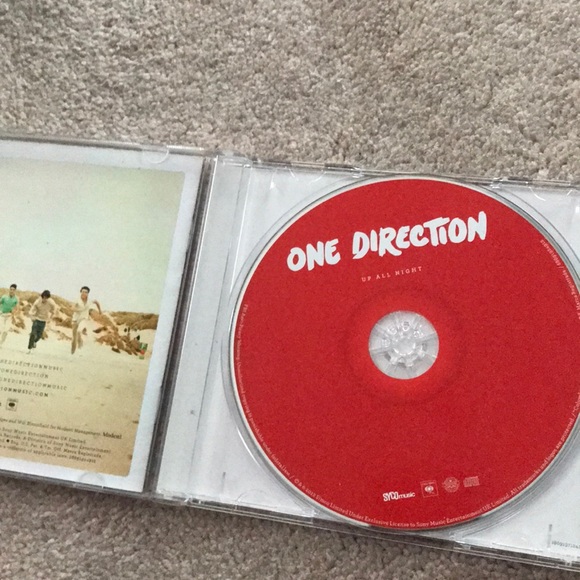 signed one direction cd - Picture 2 of 2